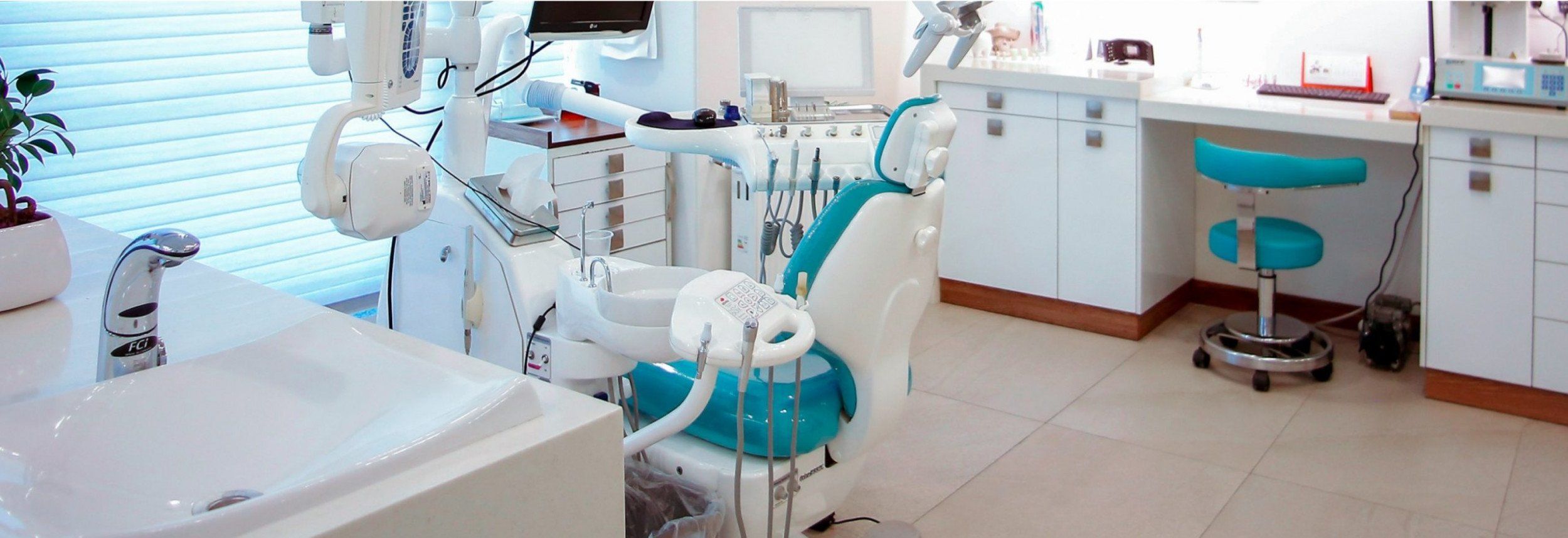 pexels-cedric-fauntleroy-4270079